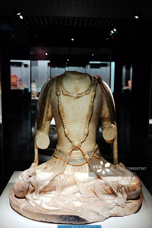 邺城考古博物馆藏北齐石雕菩萨坐像图片素材