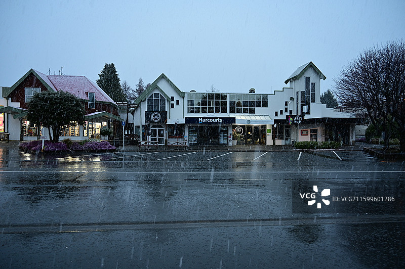 新西兰蒂阿瑙湖 蓝调 大雪Te Anau（NZ)图片素材