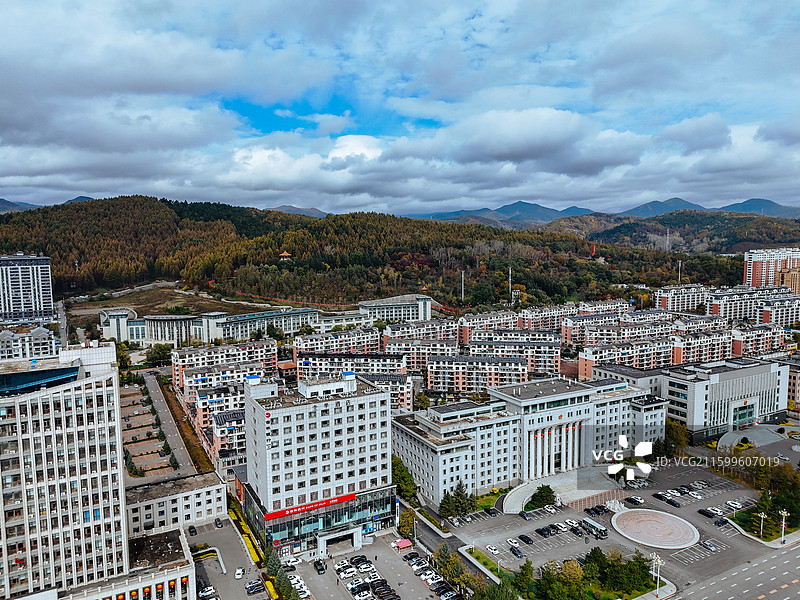 白山市 浑江区 北山公园 北安大街 浑江图片素材