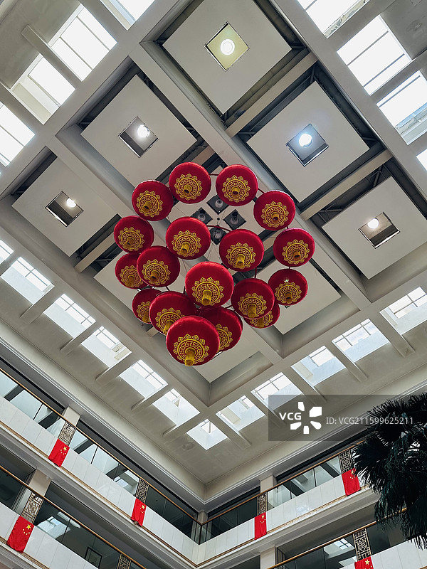 大同餐厅天花板红灯笼装饰图片素材