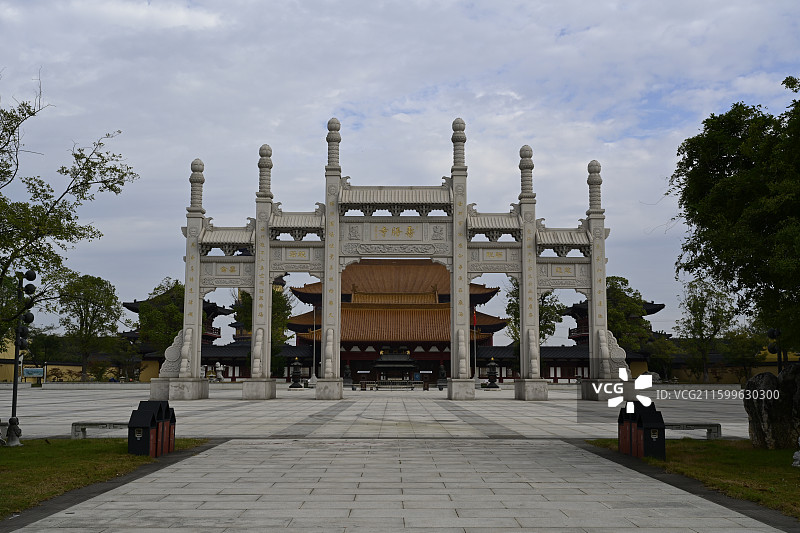 泰州市泰兴·凤栖湖风景区·古寿胜寺图片素材