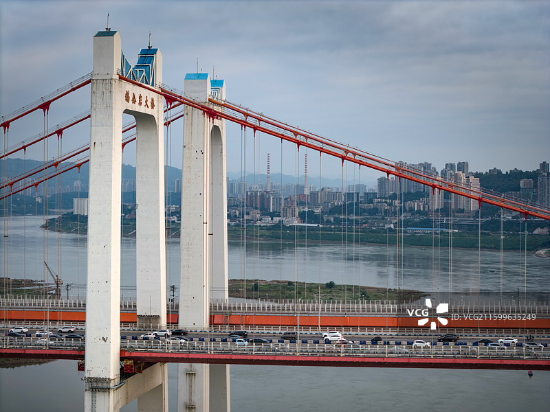 重庆鹅公岩大桥城市天际线图片素材