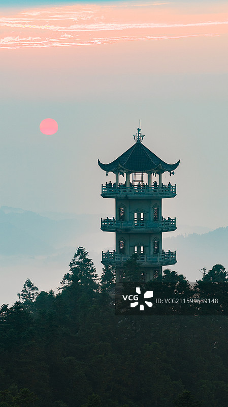 航拍湖南湘西古丈县高望界林场顶堂日出风光图片素材