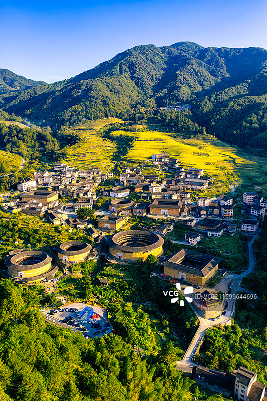 初溪土楼群晒秋福建永定土楼全景航拍高质量图片素材