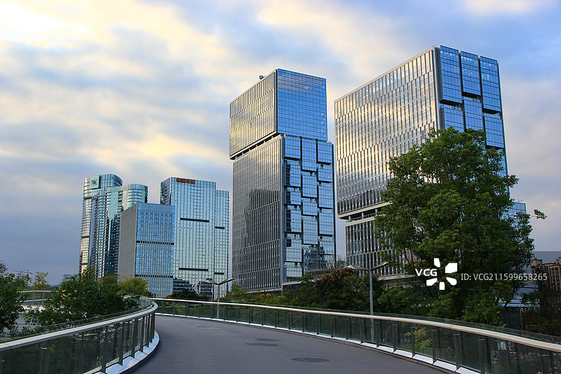 成都高新区金融城交子公园商圈建筑风光图片素材