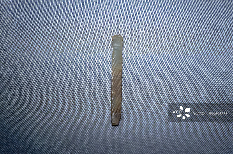 天津博物馆：束丝纹玉柄形器（商，天津博物馆藏）图片素材