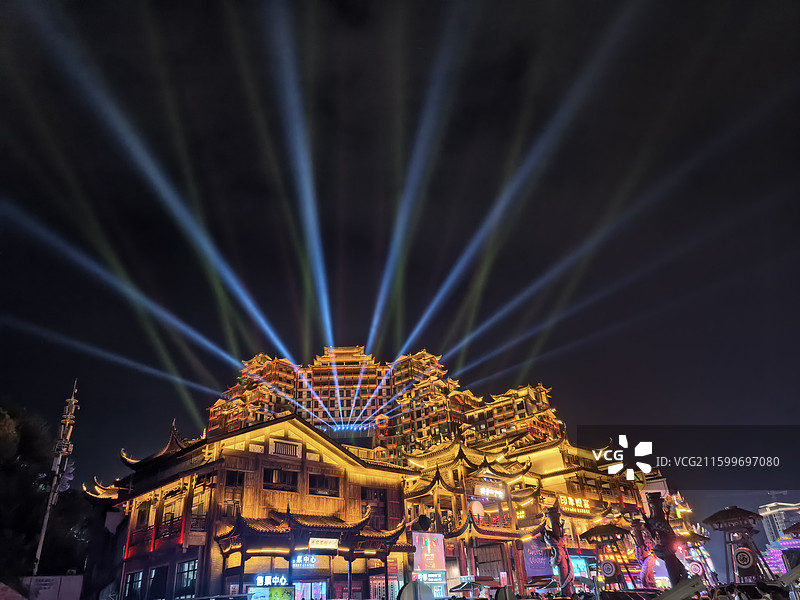 湖南张家界七十二奇楼夜景图片素材