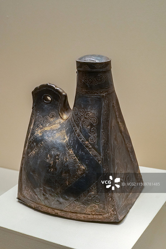 鎏金鹿纹银鸡冠壶 辽代 1979年内蒙古赤峰出土 中国国家博物馆“古代中国”基本陈列图片素材