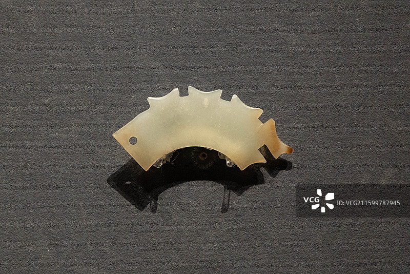 山西太原山西博物院文明摇篮展厅璜形玉佩 龙山文化时期 山西省襄汾县陶寺村出土 陶寺文化图片素材