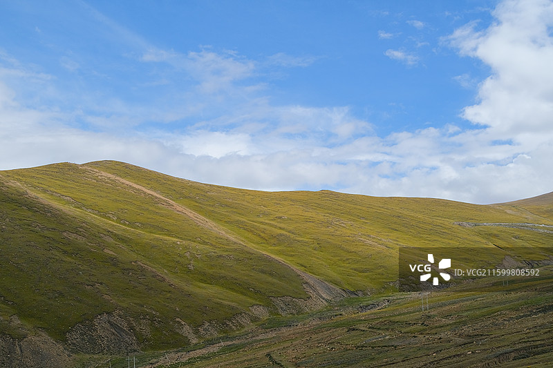 西藏日喀则加乌拉山口珠穆朗玛峰大本营图片素材