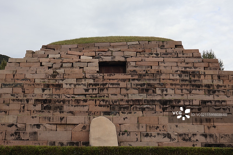 吉林集安-高句丽遗址之长寿王陵将军墓图片素材