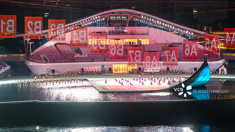 欢乐剧场舞台灯光图片素材