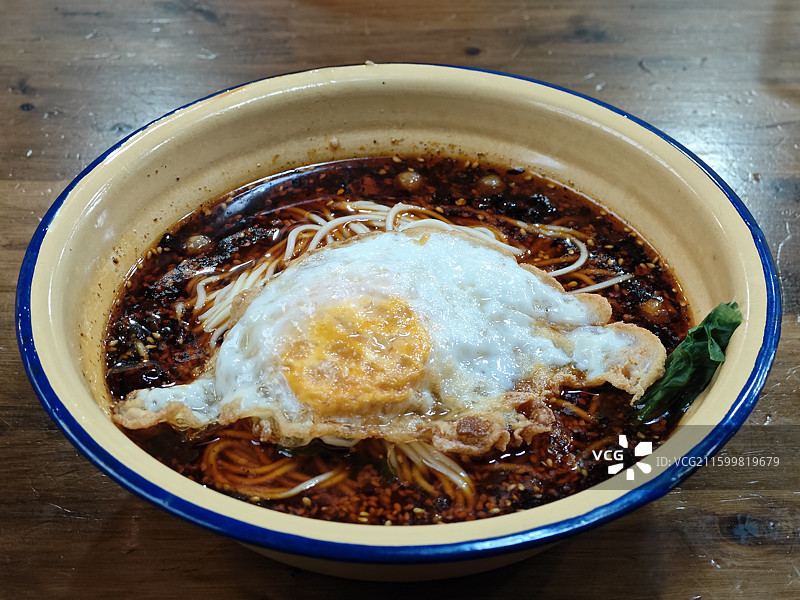 重庆小面加煎蛋图片素材