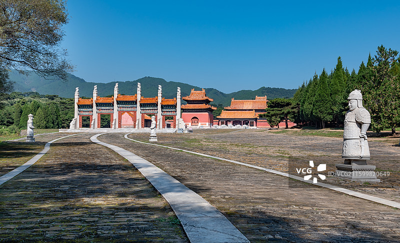 河北遵化清东陵康熙景陵神道石将军牌楼门小碑楼图片素材