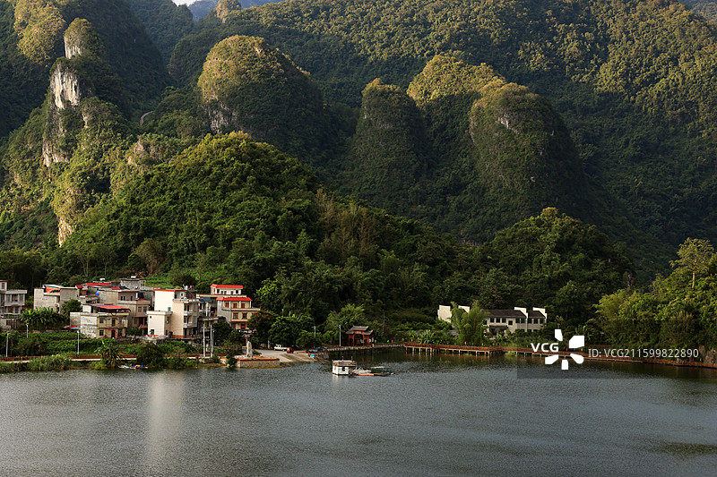 桂西北东兰县坡豪湖风光图片素材