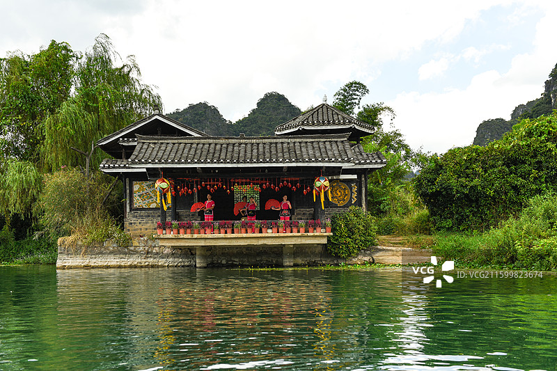世外桃源景区水上戏台风光图片素材