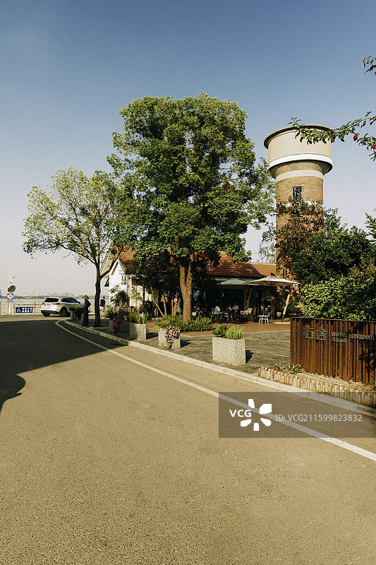 汤逊湖村露营地的咖啡店图片素材