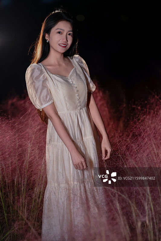 未央宫粉黛花连衣裙摄影图片素材