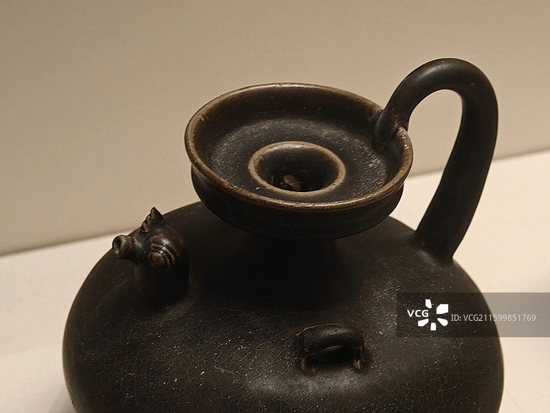 黑釉鸡首瓷壶 东晋 1969年江苏镇江出土 中国国家博物馆藏图片素材