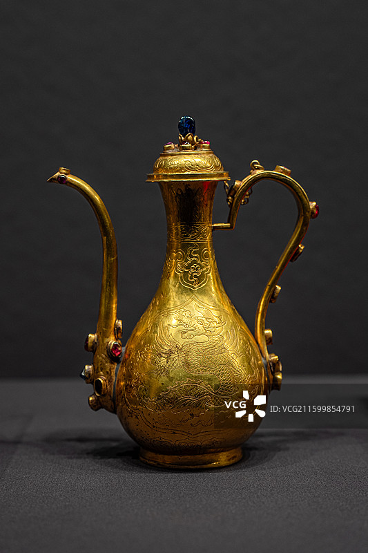 明代 镶宝石飞鱼纹执壶 首都博物馆图片素材