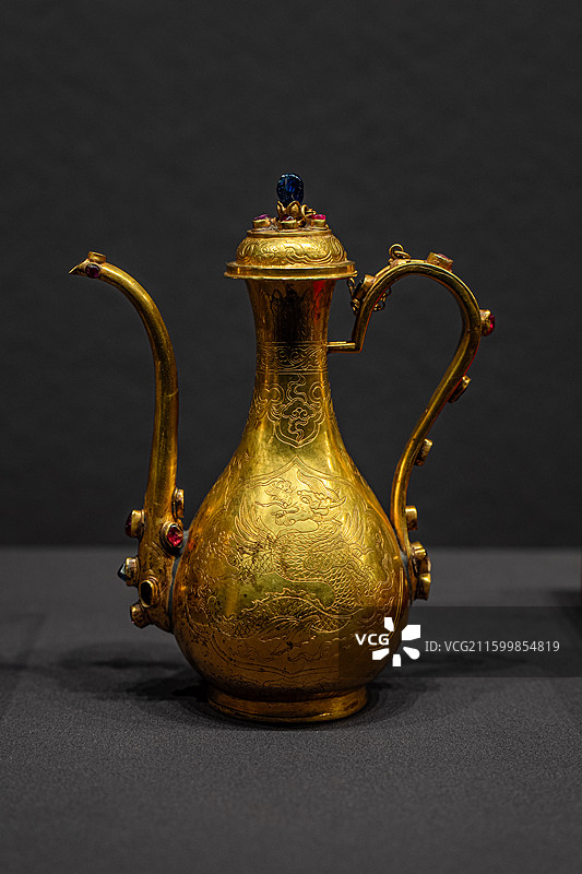 明代 镶宝石飞鱼纹执壶 首都博物馆图片素材