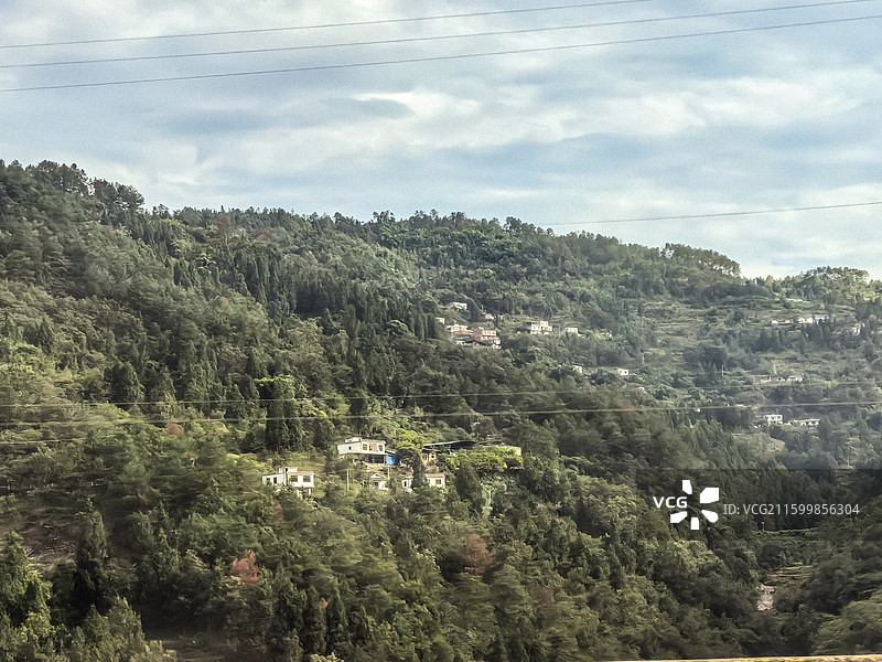 中国四川古蔺县境内筑蓉高速沿途风光，中央红军入川第一县古蔺县地貌乡村田园风光图片素材