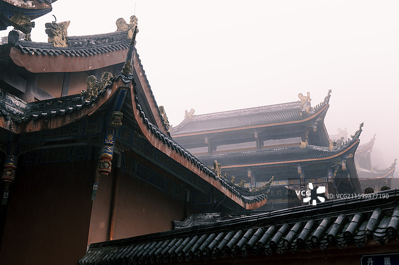 重庆古剑山风景区 净音寺 大雾天图片素材