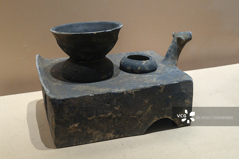 陶灶 西汉 1951-1952年湖南长沙伍家岭区出土 中国国家博物馆“中国古代饮食文化展”图片素材