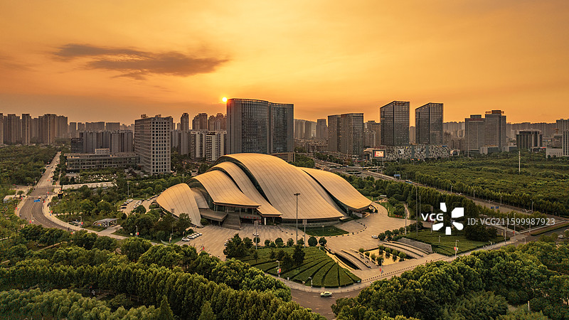 夕阳下的合肥大剧院航拍图片素材