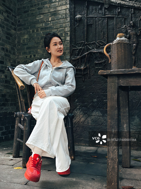 南充市阆中古城旅游景区人景合拍照41图片素材