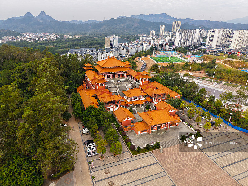 广西恭城航拍柿子红岩村乡村旅游景区图片素材