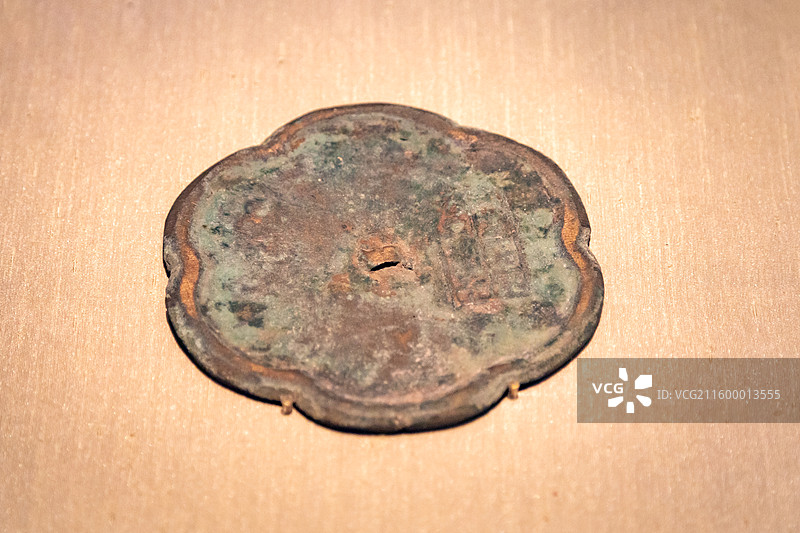 宋代-葵边铜镜 龙游县博物馆图片素材