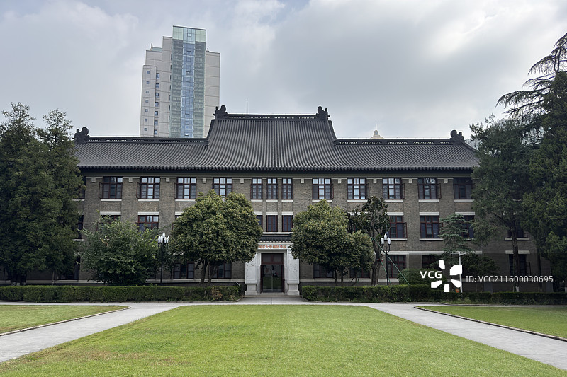 南京大学鼓楼校区--东大楼图片素材