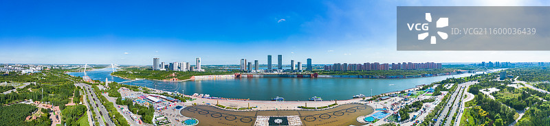 内蒙古鄂尔多斯CBD与乌兰木伦河全景航拍图片素材