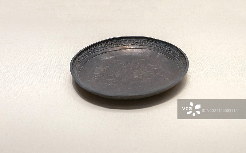 “张四郎”圆银碟 宋代 1981年江苏溧阳出土 中国国家博物馆“古代中国”基本陈列图片素材