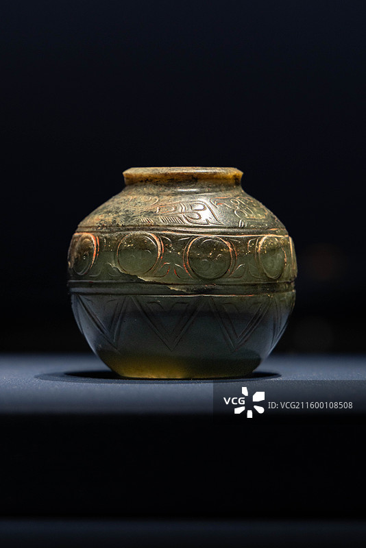 山西太原山西博物院玉韫华夏展厅玉罍 西周 山西曲沃县北赵村晋侯墓地M63出土图片素材