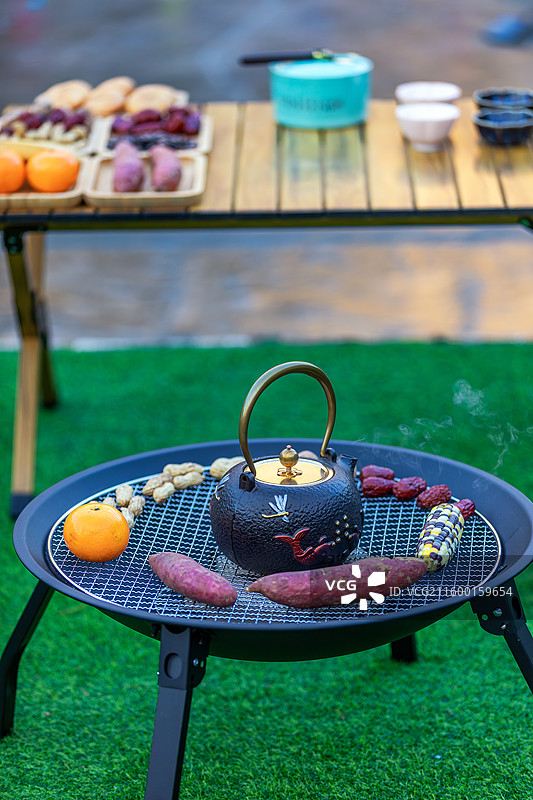 露营地，帐篷，围炉煮茶，露营，度假，健康生活图片素材