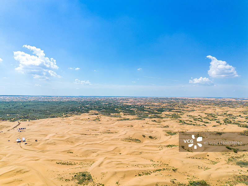 内蒙古鄂尔多斯银肯塔拉沙漠航拍图片素材