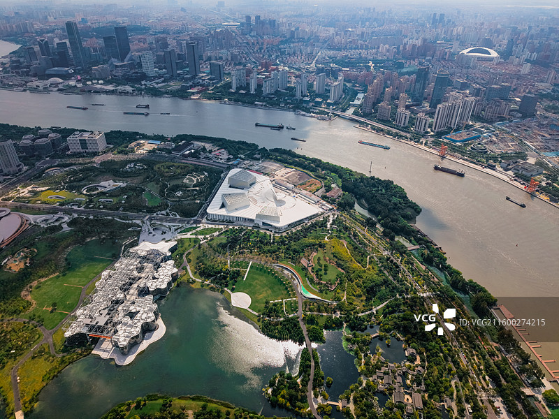 航拍浦东世博地区后滩世博文化公园图片素材
