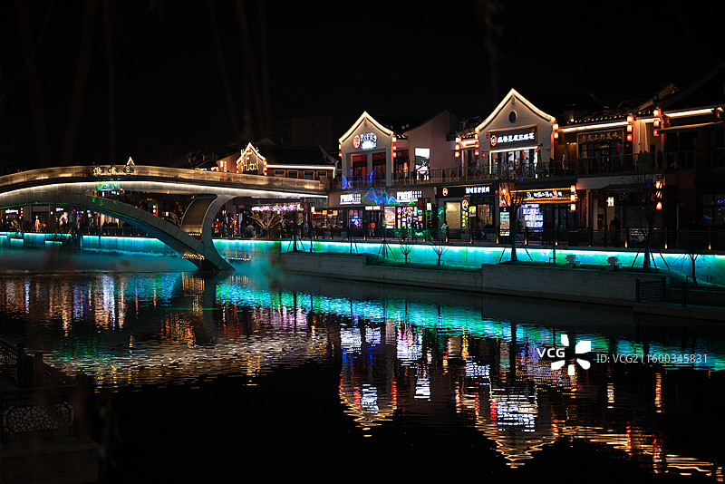无锡梅里古镇夜景图片素材