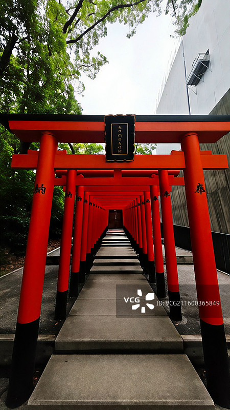 神户生田神社约建于 3 世纪，主祀稚日女尊，是恋爱与姻缘信仰中心，有金龙泉水占卜等特色。图片素材