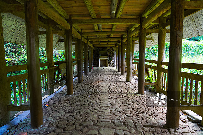 福建省三明市明溪县007乡道，原厝坑高平廊屋桥图片素材