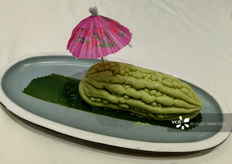 杜阮特色凉瓜糕 粤式茶楼最新推出的精美点心。图片素材