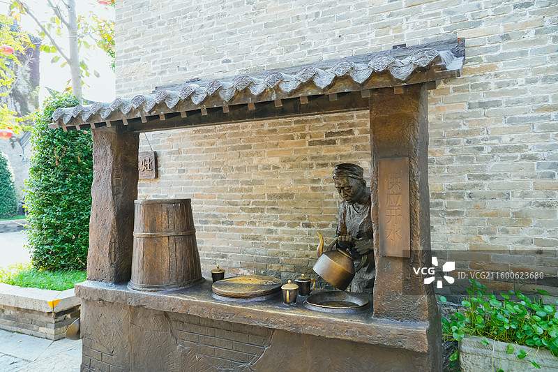 “老虎灶”雕塑（供应开水的店铺） 江苏省徐州市回龙窝历史文化街区 清代建筑风格群落图片素材