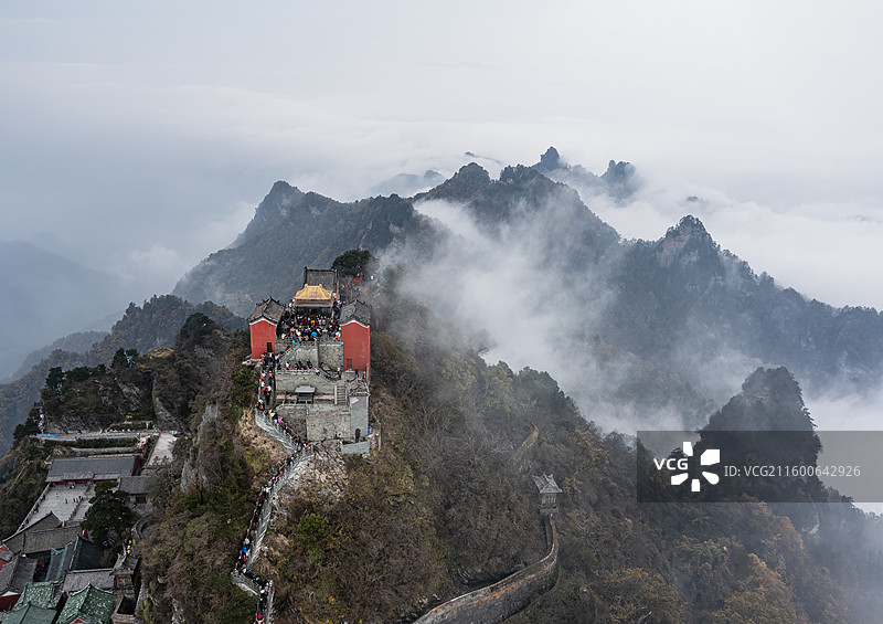 湖北十堰武当山金顶风光图片素材