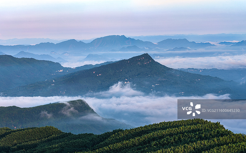 烟岚云岫——蜀南竹海风光图片素材