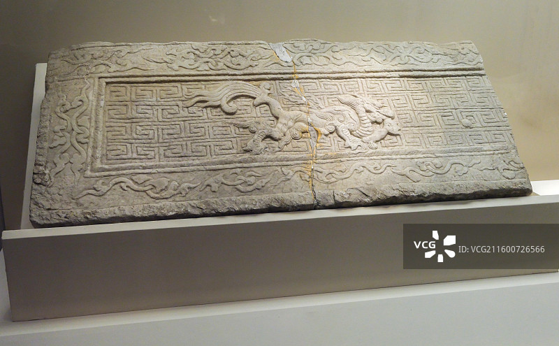龙纹石栏板 元代 1962年北京西直门城墙基址出土 中国国家博物馆“古代中国”基本陈列图片素材