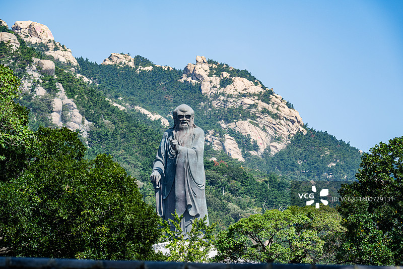 青岛崂山太清宫老子铜像图片素材