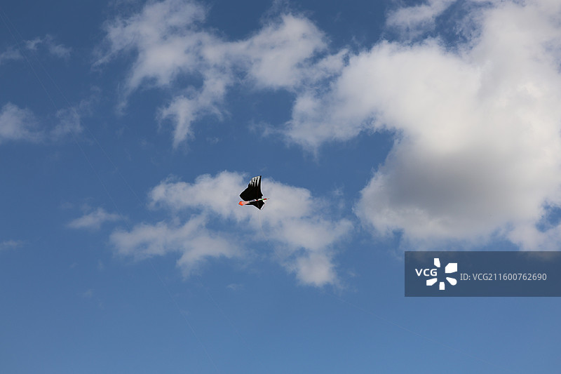 蓝天白云晴朗天空背景特写图片素材