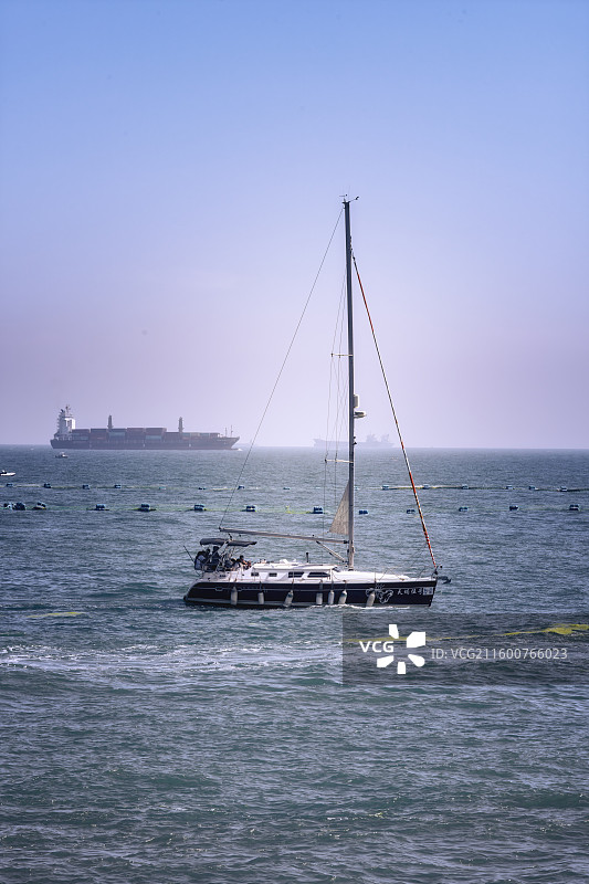 青岛情人坝游船图片素材